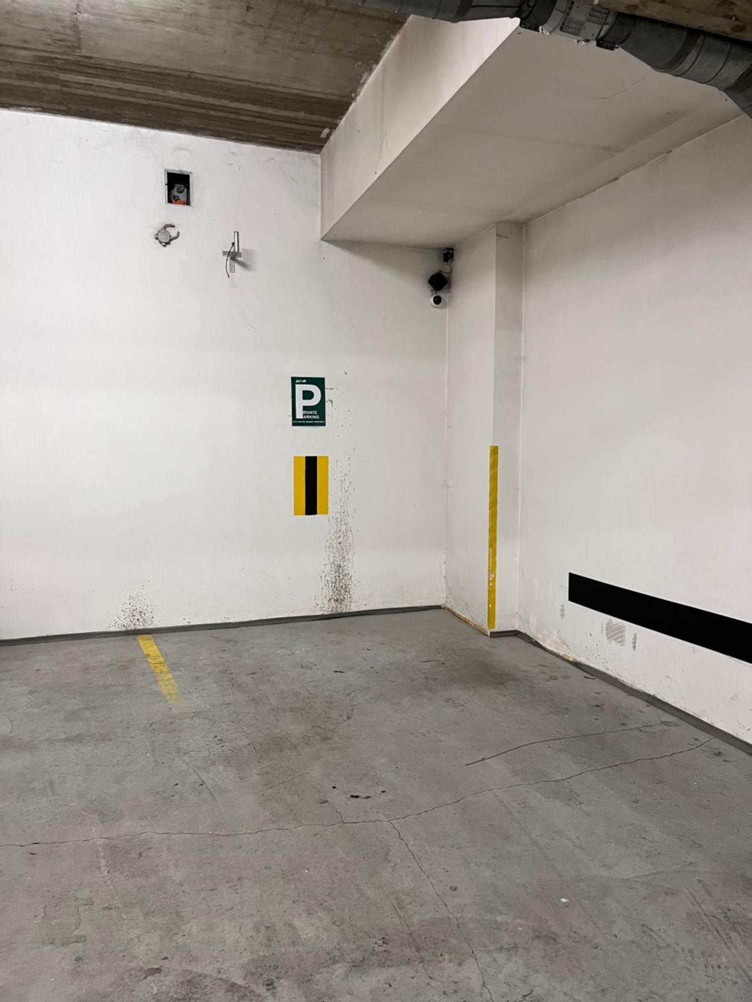 City Centre Apartment With Parking Prag Exterior foto