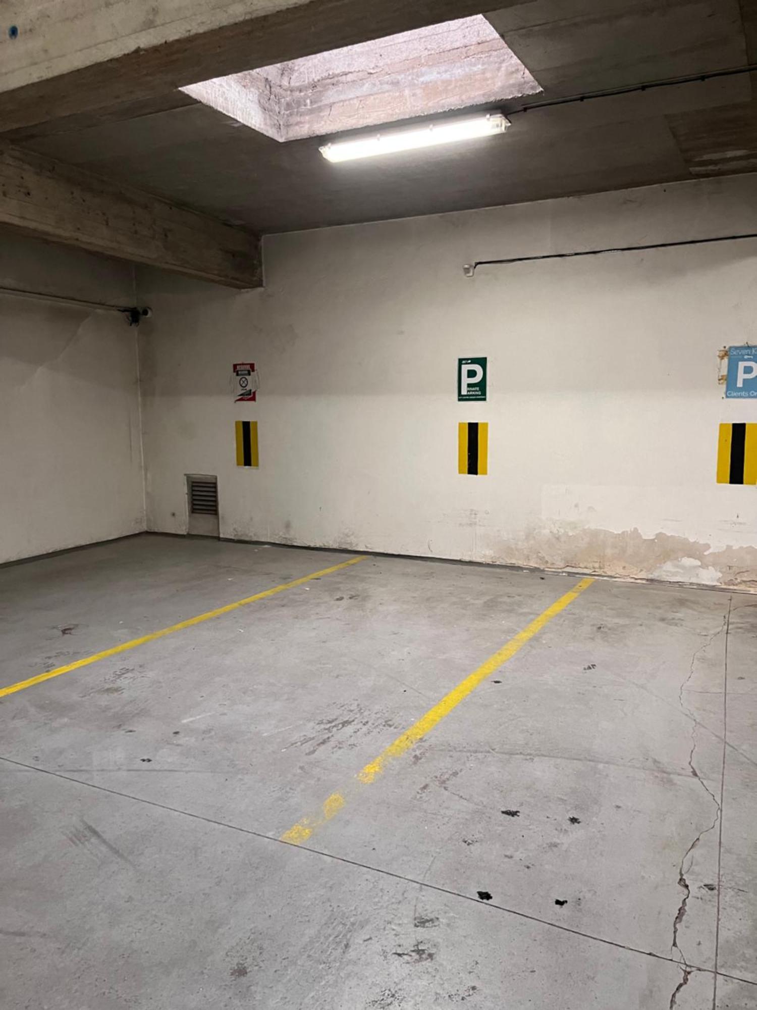 City Centre Apartment With Parking Prag Exterior foto